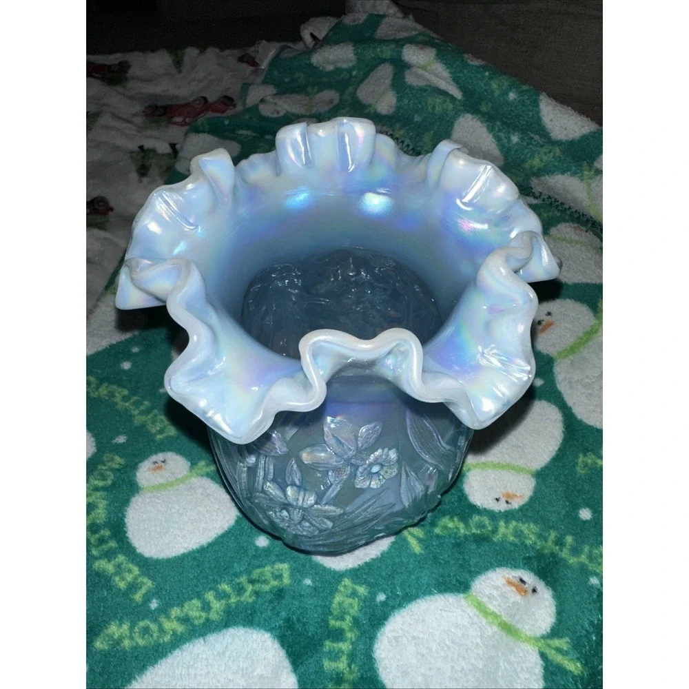 Fenton opalescent light